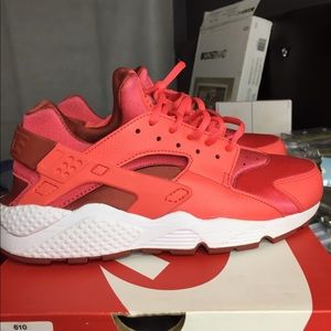 Nike Huaraches Woman’s
